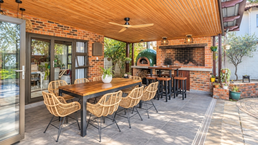 5 Bedroom Property for Sale in Xanadu Nature Estate North West